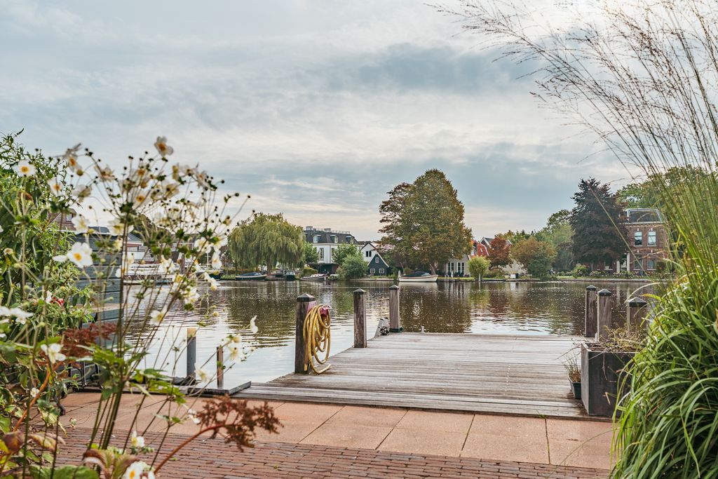 Property photo 2 of 56