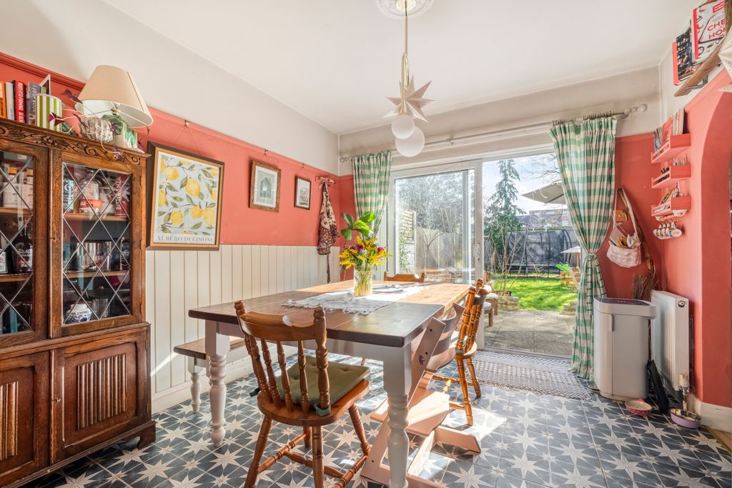 Property photo 3 of 19 Picture No. 12