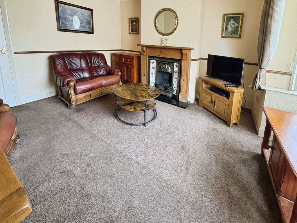 Property photo 3 of 13 Photo 12