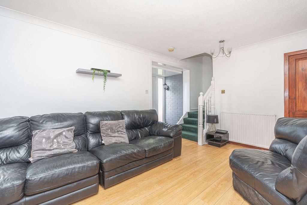 Property photo 3 of 30