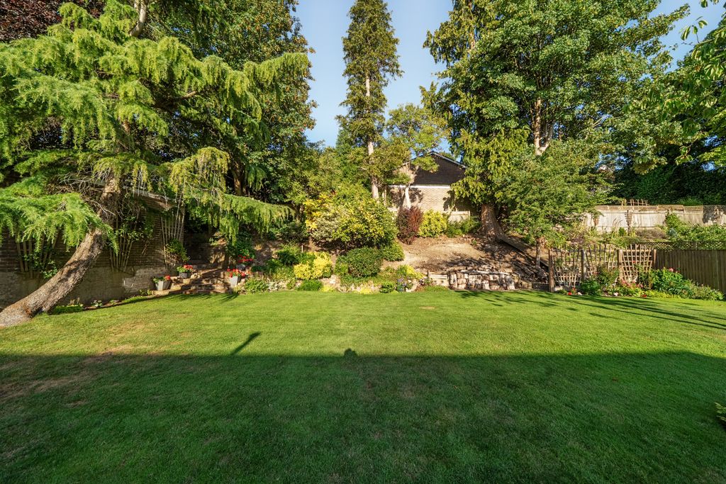 Property photo 3 of 20