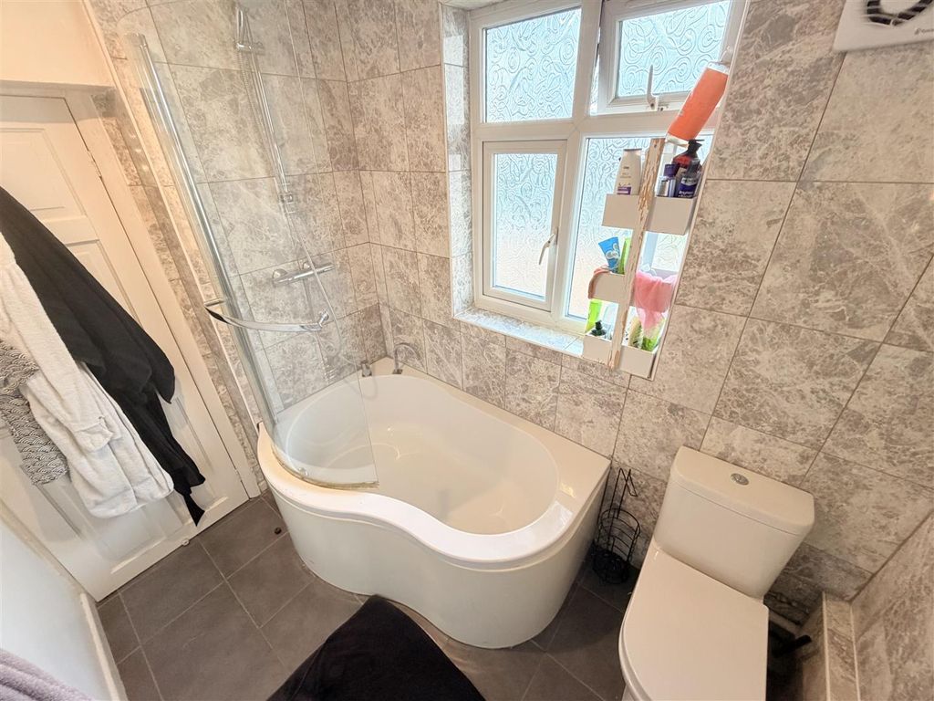 Property photo 2 of 15 Tempimagecqjz0I.Jpg