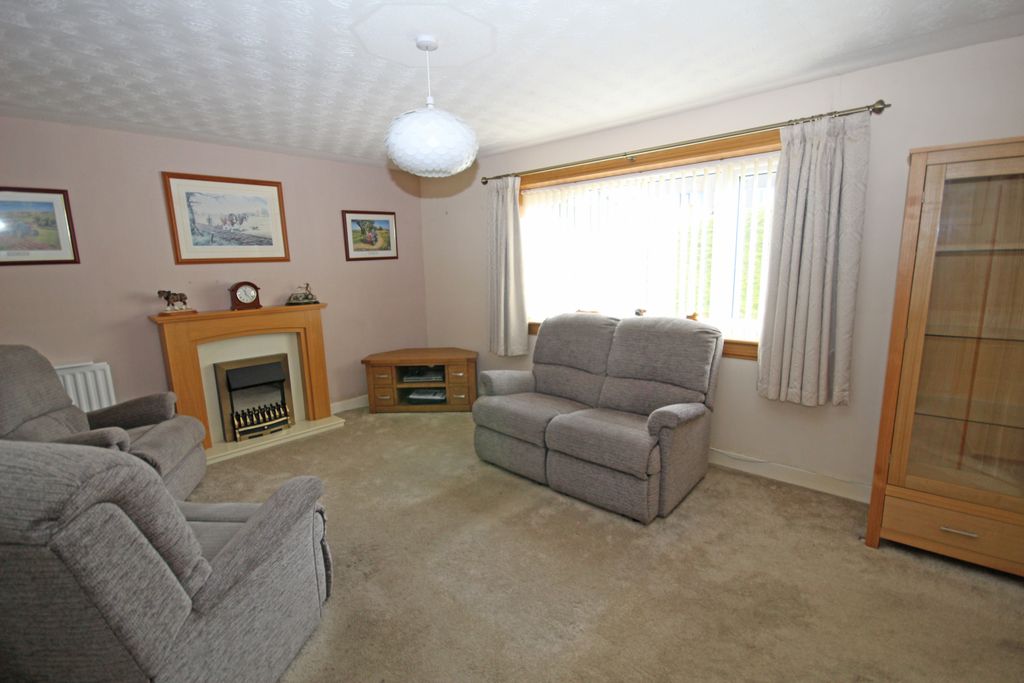 Property photo 3 of 26