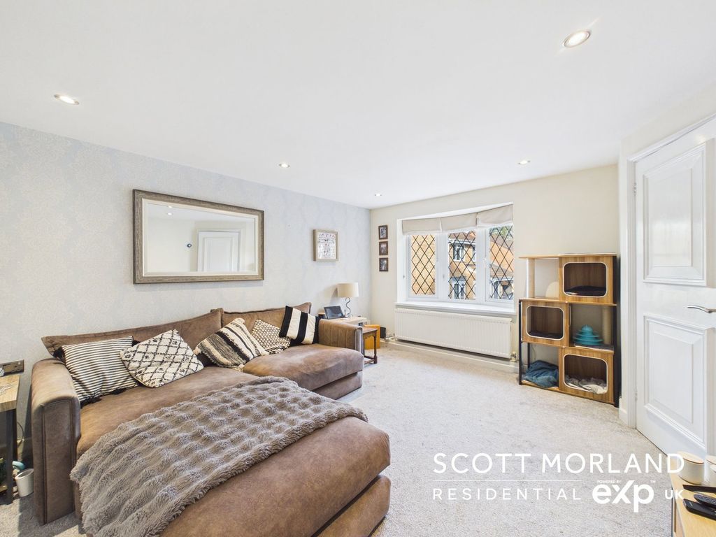 Property photo 3 of 19