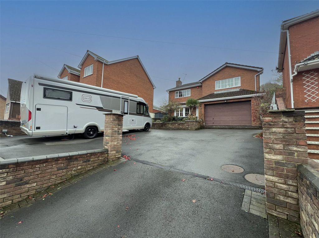 Property photo 1 of 25 Picture No. 05