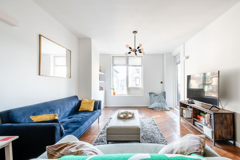 Property photo 3 of 12 3