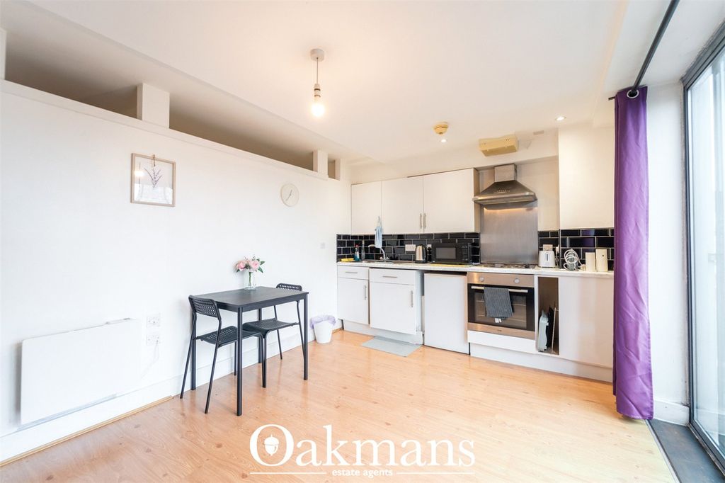 Property photo 2 of 10 Picture No. 07