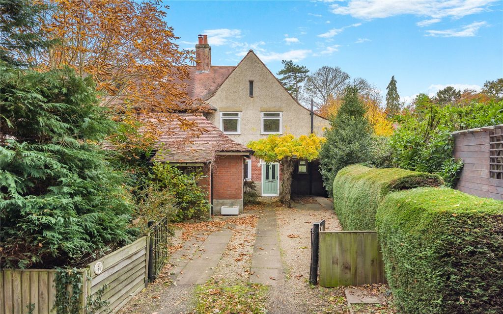 Property photo 1 of 17 35 Park Cottages