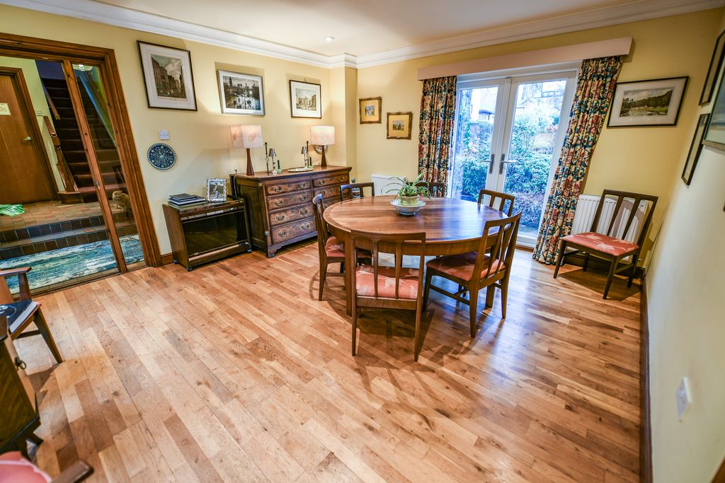 Property photo 3 of 28 Dining Room