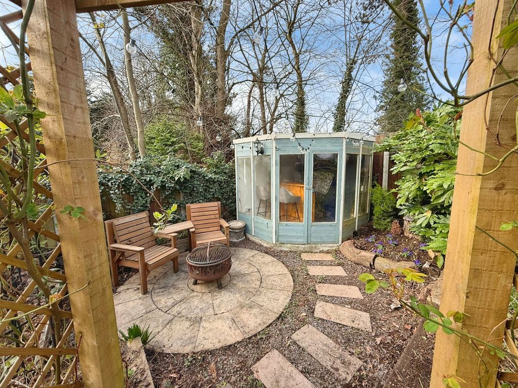 Property photo 3 of 23