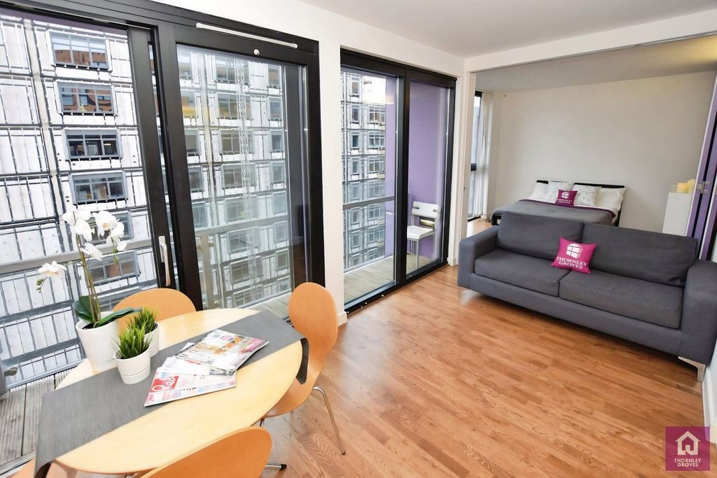 Property photo 2 of 12 Picture No. 41