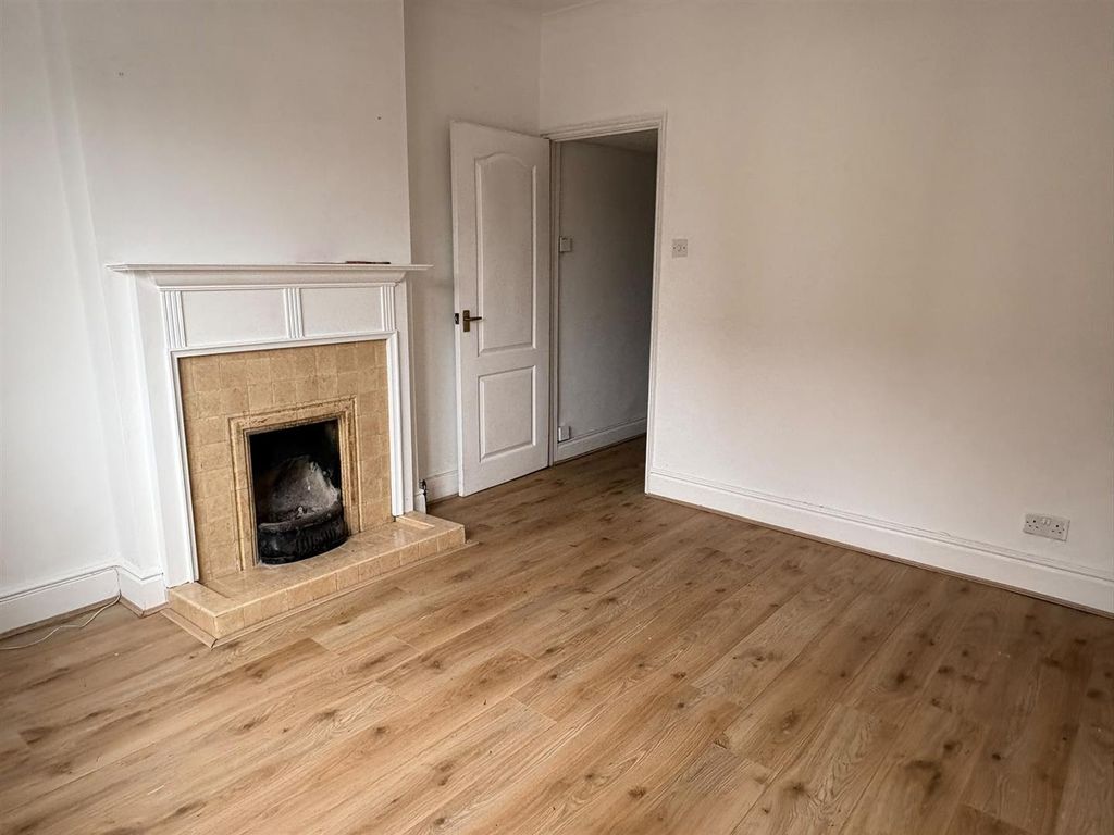 Property photo 3 of 12 Living Room