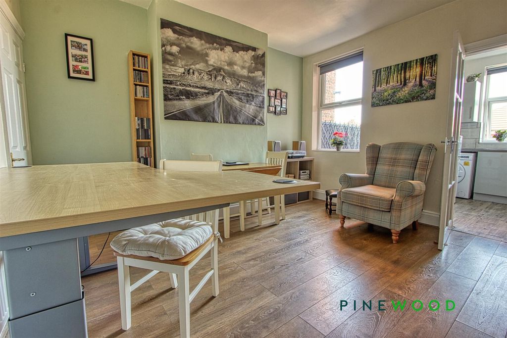 Property photo 3 of 15 Dining Room