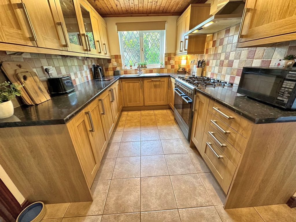 Additional image 7 of 4 bed detached house for saleOld Well Gardens, Penryn TR10