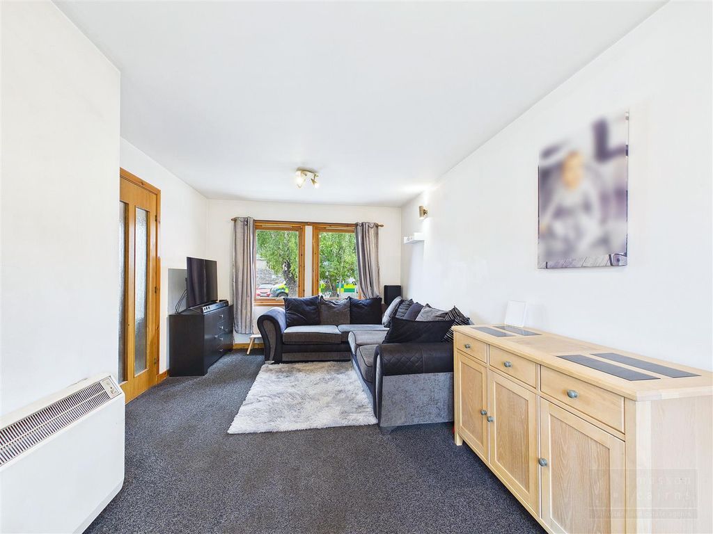 Property photo 3 of 21 Sitting Room And Dining Area