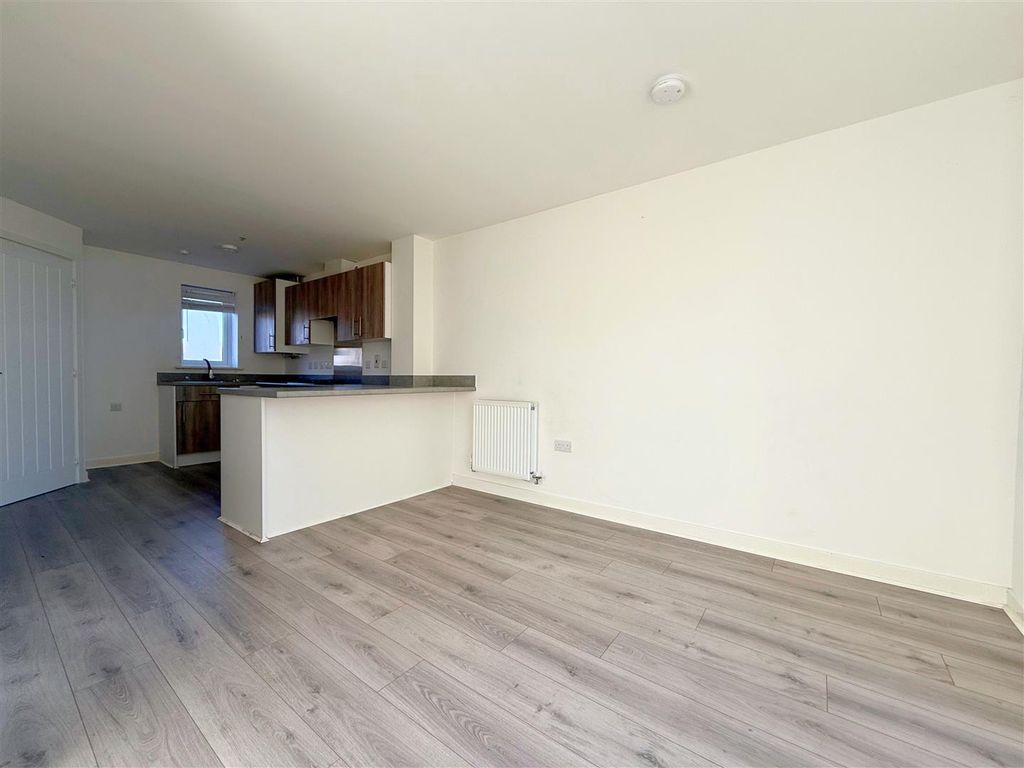 Property photo 3 of 8 Open Plan Living