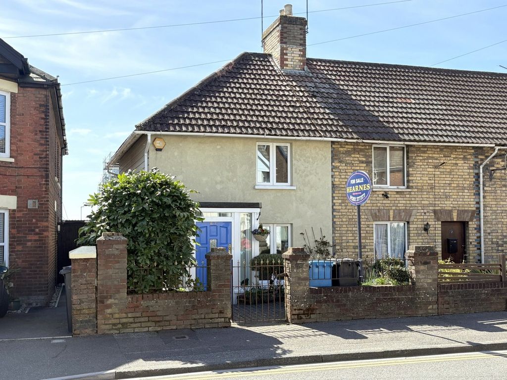 Property photo 2 of 31