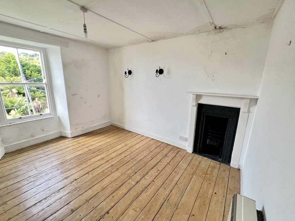 Property photo 3 of 11 Img 0603