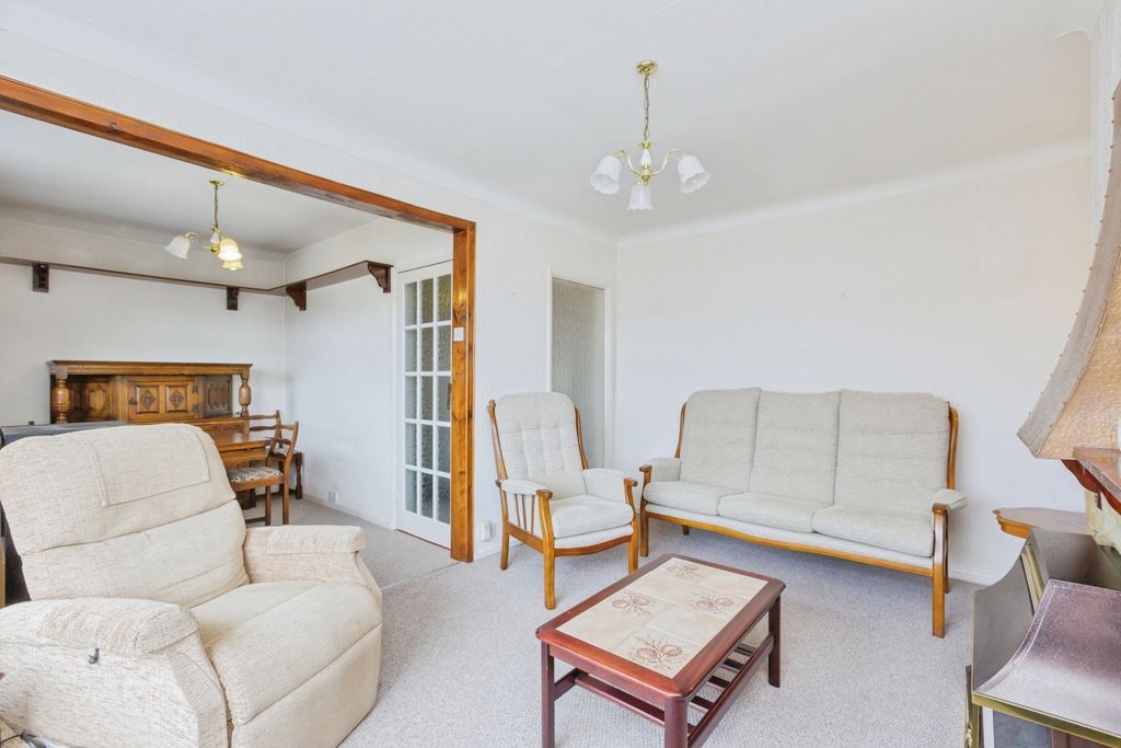 Property photo 3 of 16 Photo