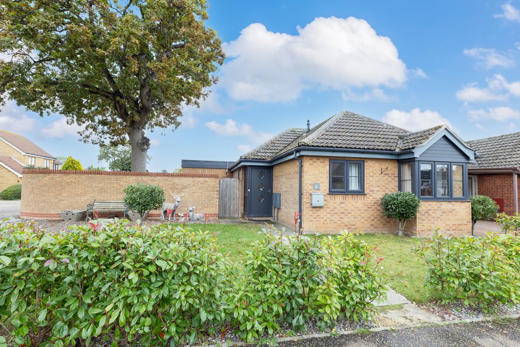 Property photo 1 of 11