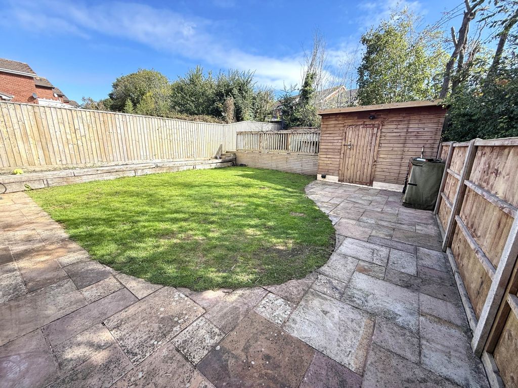 Property photo 3 of 16