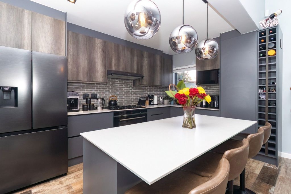 Property photo 2 of 20 1TV1713750