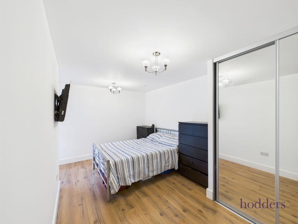 Property photo 2 of 11 Picture No. 25