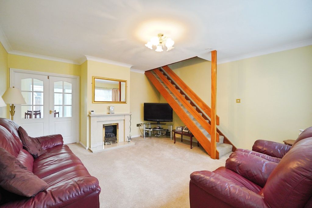 Property photo 2 of 17 Living Room