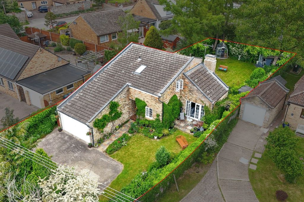 Property photo 1 of 23