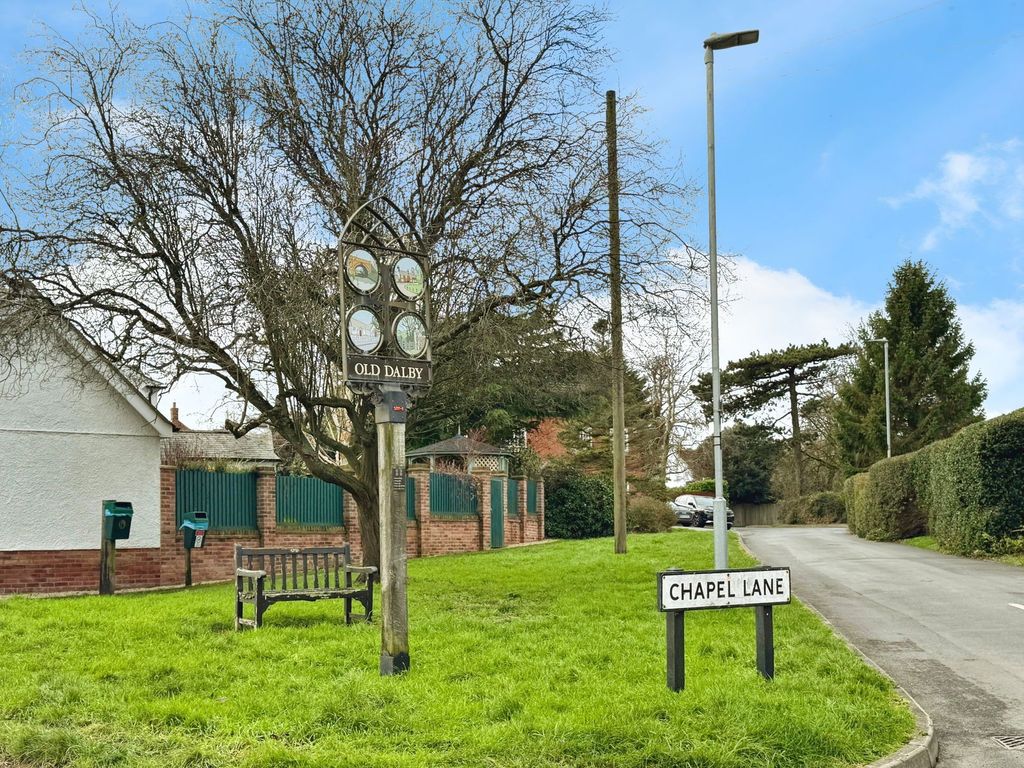 Property photo 2 of 51