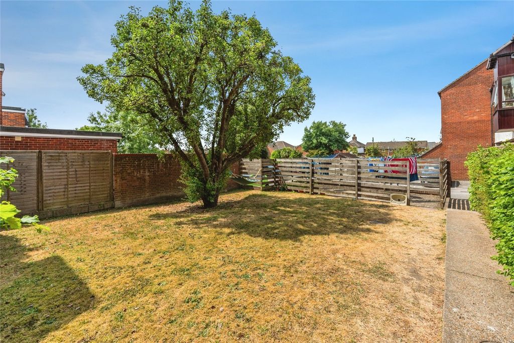 Property photo 2 of 12 Picture No. 43