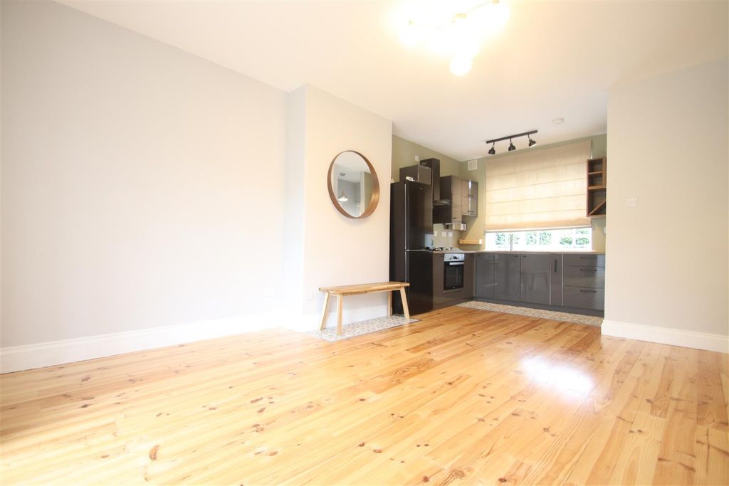 Property photo 3 of 8 Img_4159.Jpg
