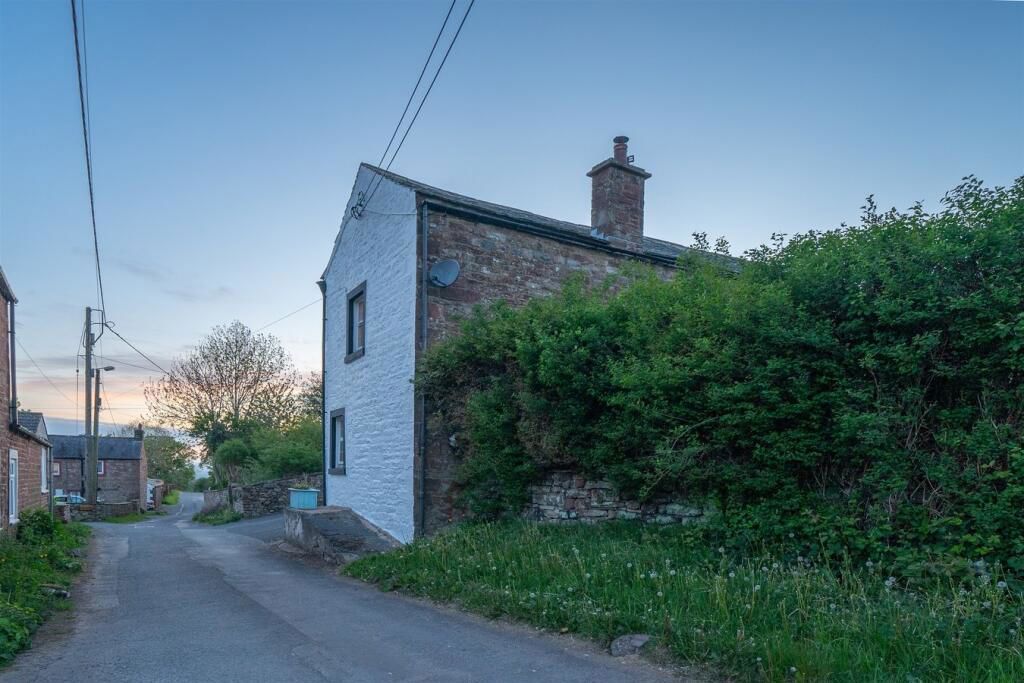 Property photo 3 of 39