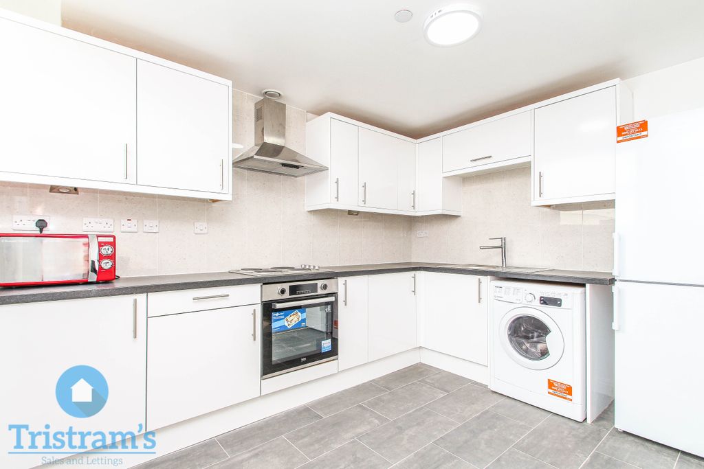 Property photo 3 of 12 Img_8513