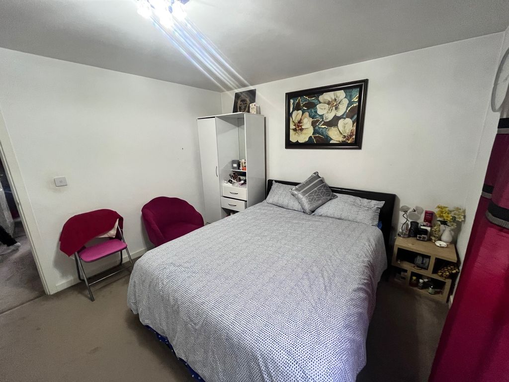 Property photo 1 of 11 Image