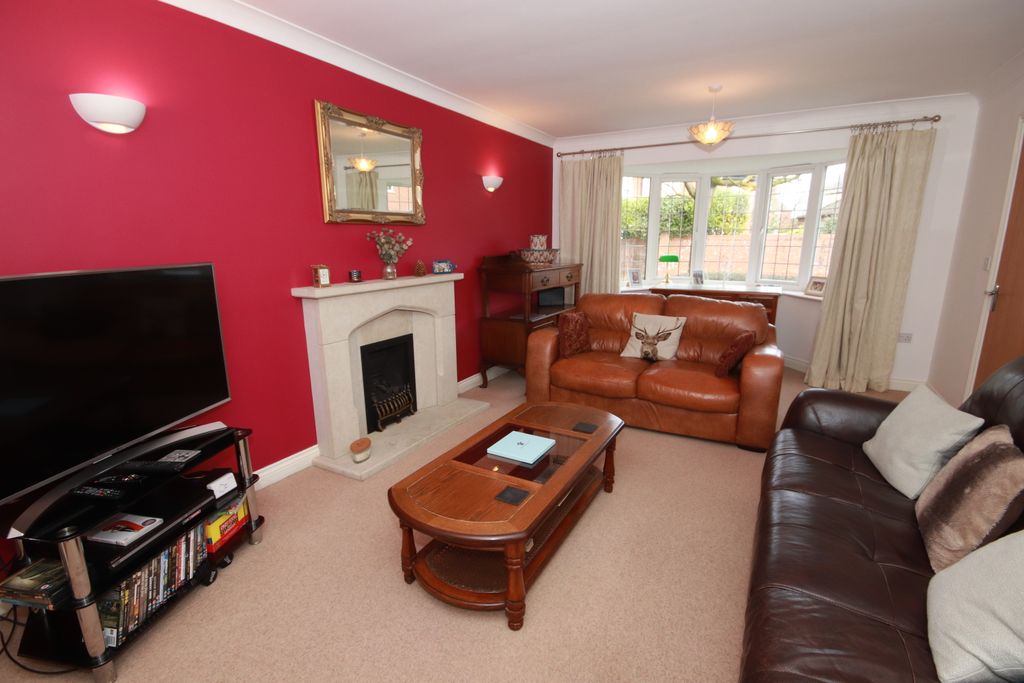 Property photo 2 of 16