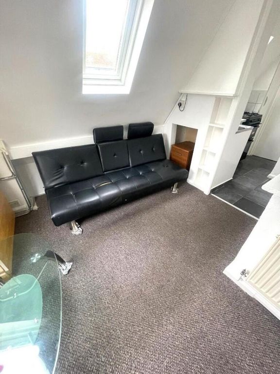 Property photo 2 of 5