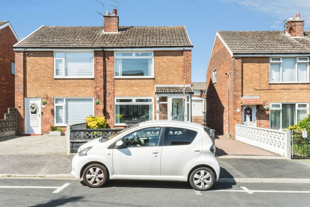 Property photo 2 of 19 Pbox-Img.Jpg