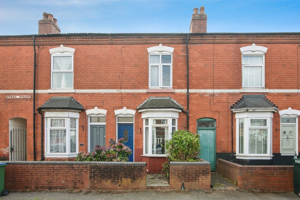 Property photo 1 of 17