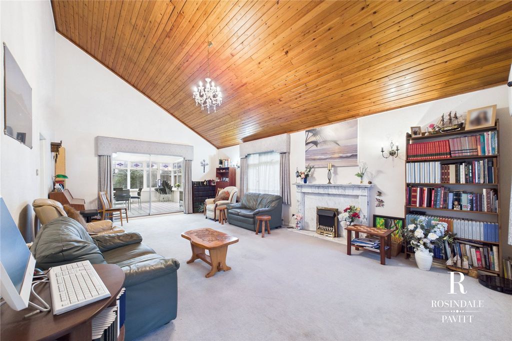 Property photo 2 of 28 Picture No. 10