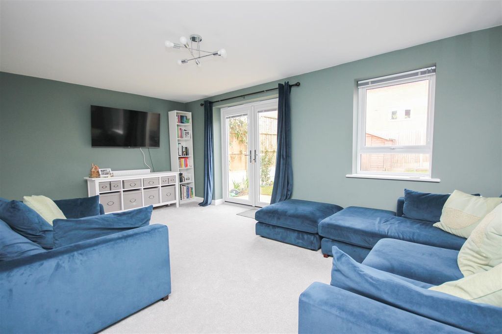 Property photo 2 of 16 Img_4006.Jpg