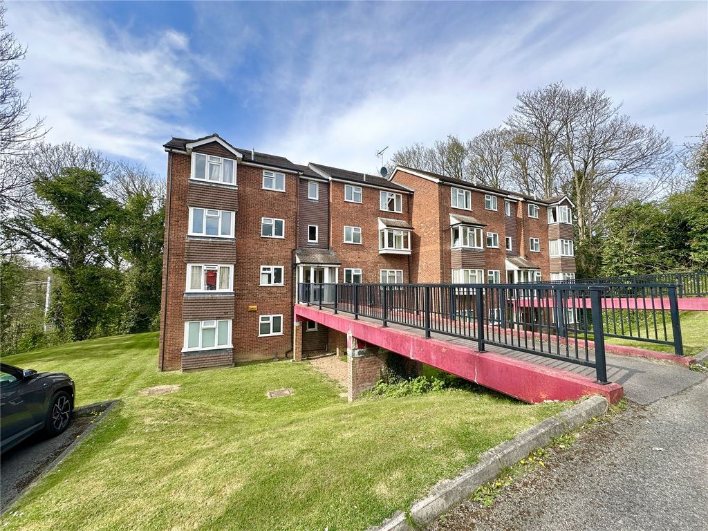 Property photo 1 of 7 Picture No. 17