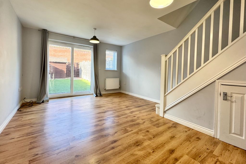 Property photo 2 of 13 Lounge