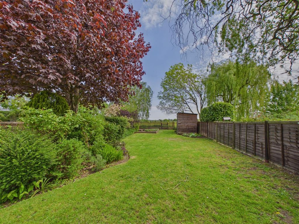 Property photo 2 of 16 Cam03972G0-Pr0349-Still015.Jpg