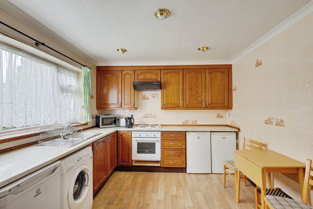 Property photo 3 of 22
