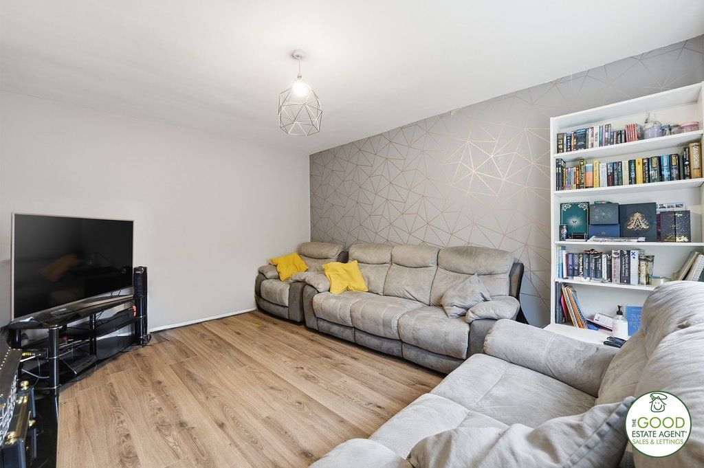 Property photo 3 of 26