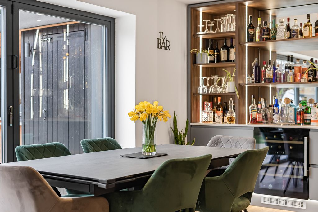 Property photo 3 of 24 Kitchen/Dining Room