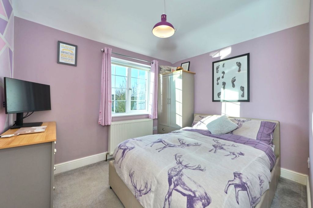 Property photo 3 of 11 Picture No. 32