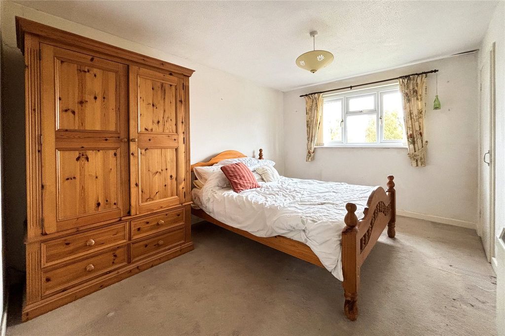 Property photo 3 of 19 Picture No. 03