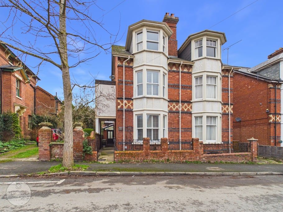 Property photo 1 of 18